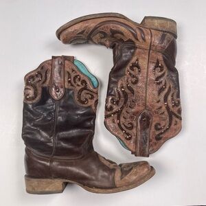 CORRAL C1183 Women’s Snip Toe Tribal Design Sequin and Leather Brown Cowboy Boot